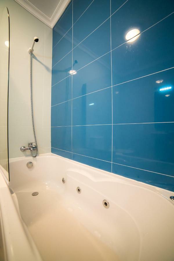 B05 - Luxury Central 2 Bed With Spa Lagos Buitenkant foto